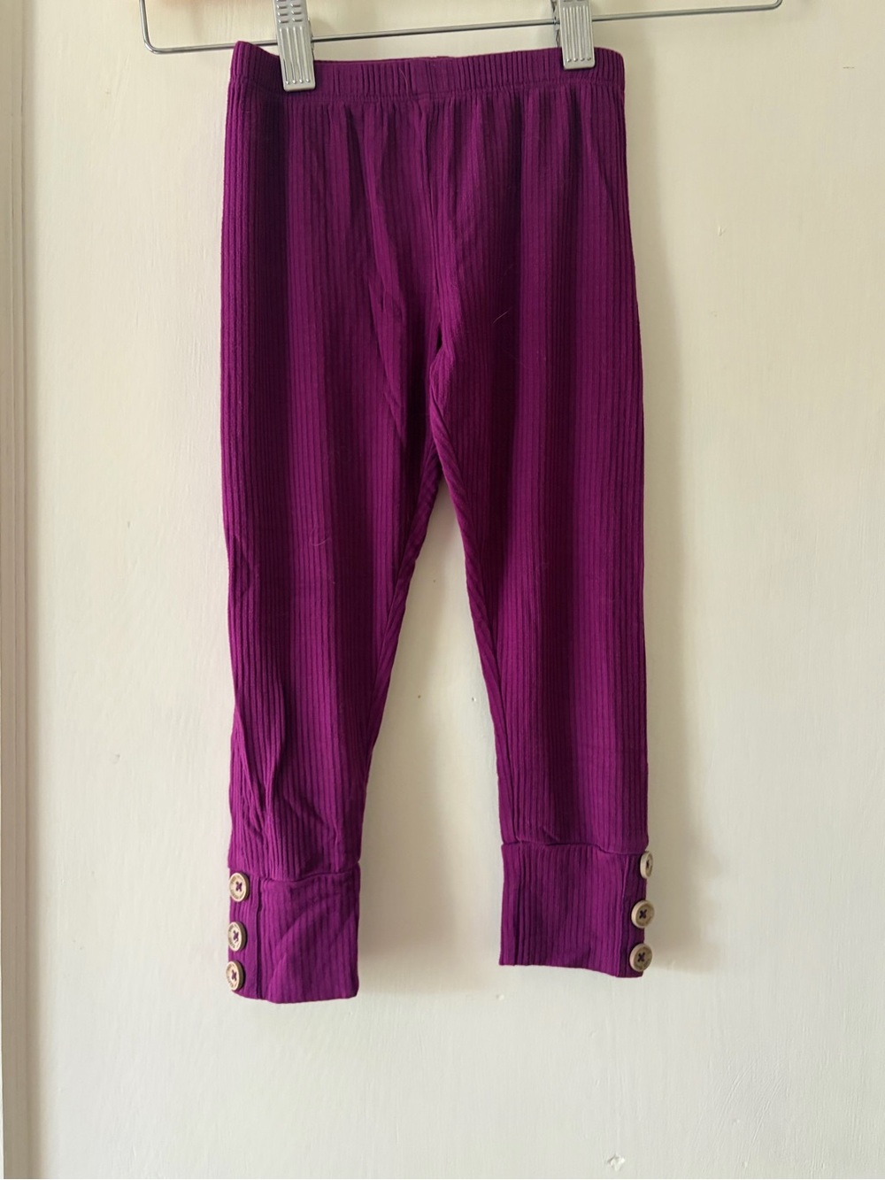Posh Peanut Girls' Ribbed Button-Cuff Leggings - Purple